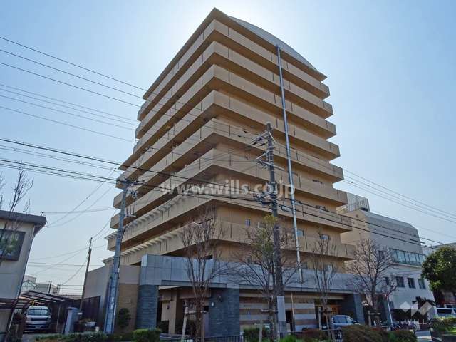 ネバーランドラルジュ江坂弐番館の外観（北西側から）