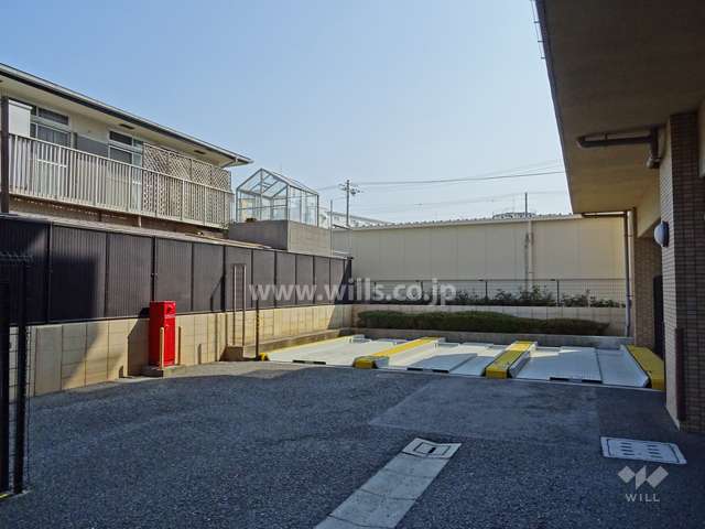 敷地内駐車場（屋外機械式）