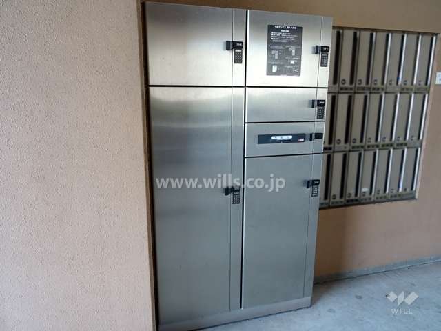 宅配ボックスとメールボックス