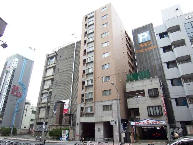 ブルグリンコート吹田駅前の外観(北東から）