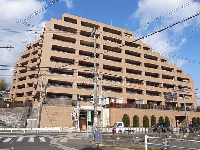 メロディーハイム千里山田の外観（南側から）