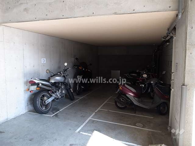 バイク置き場