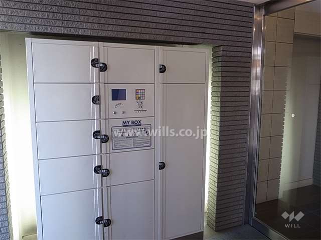 エントランスにある宅配ボックス