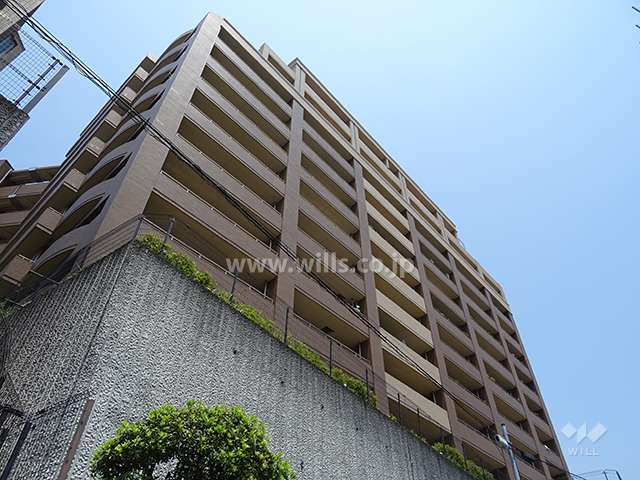 千里桃山台プライマージュの外観（南西側から）