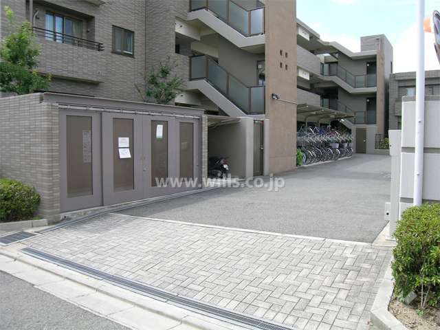 駐車場入り口