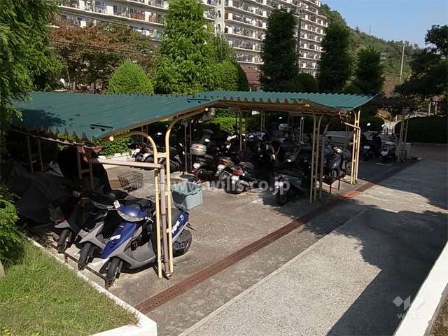 バイク置き場