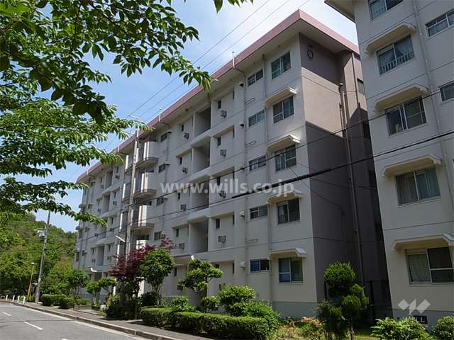 中山五月台住宅5号棟の外観（北西側から）