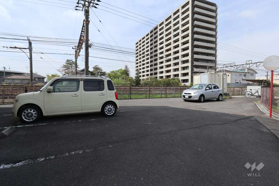 敷地内駐車場（屋外平面式）