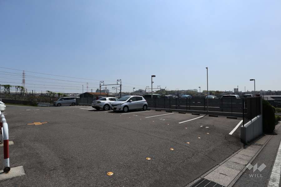 敷地内駐車場（屋外平面式）