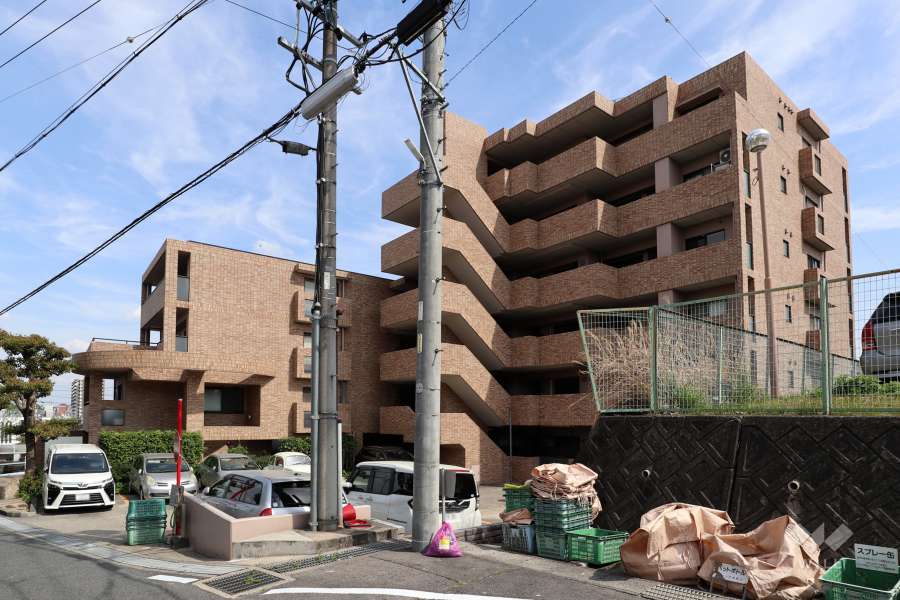 キャッスル柊ヒルズの外観（北西側から）