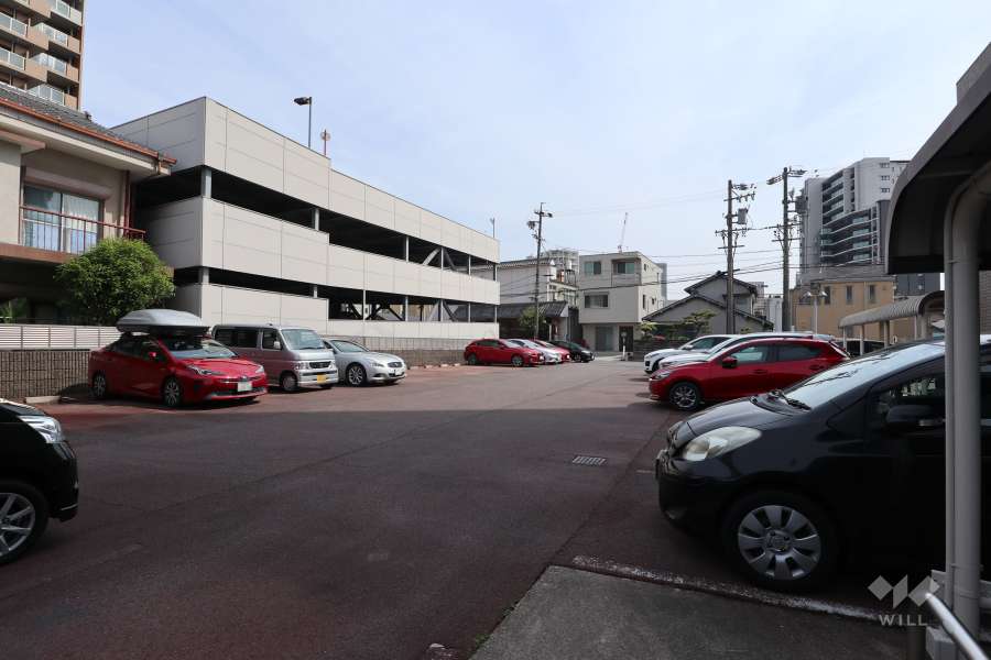 敷地内駐車場（屋外平面式）