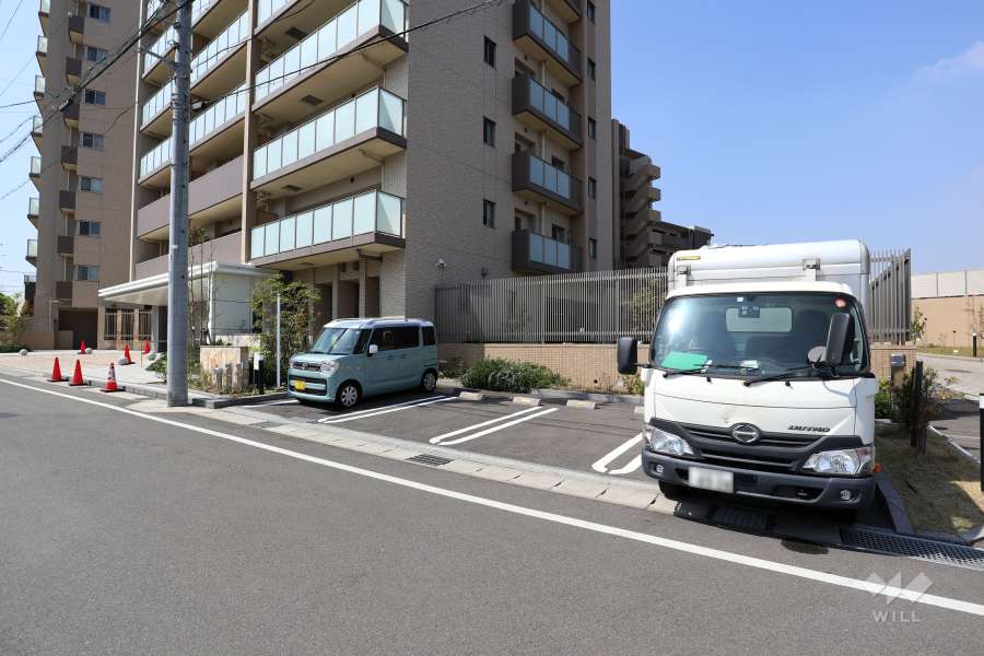 敷地内駐車場（屋外平面式）