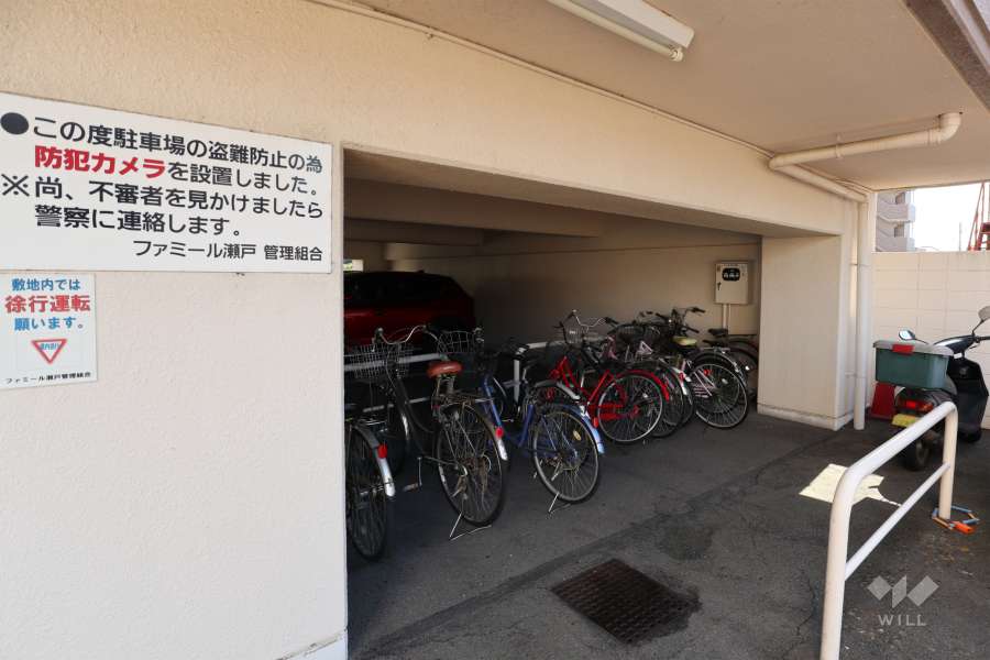 駐輪場、バイク置場