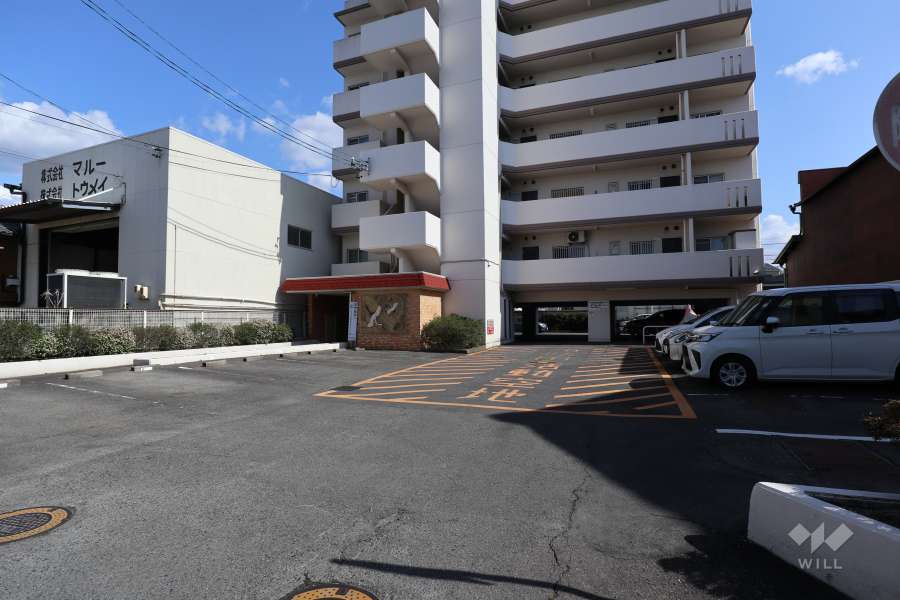 敷地内駐車場（屋外平面式、屋内平面式）