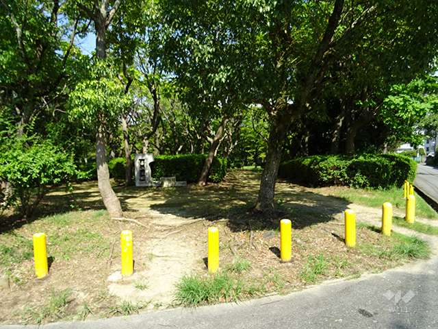 敷地北側には古江公園があります