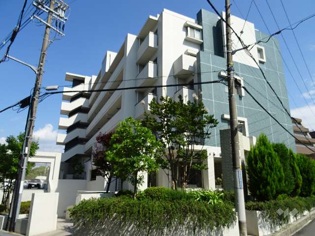 ガーデンハウス千里古江台の外観（北西側から）