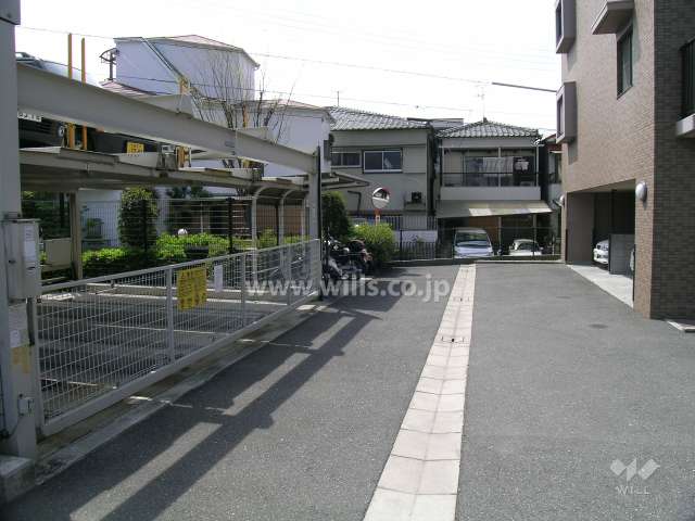敷地内駐車場