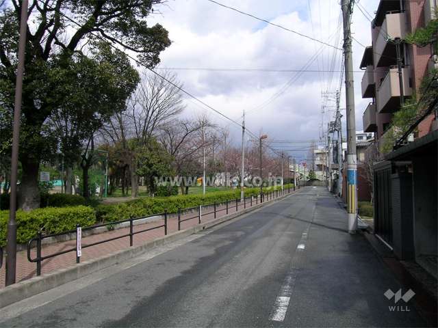 敷地北側には『大曽公園』があります。