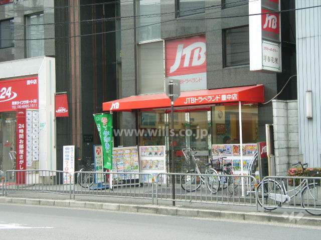 目の前は国道176号線です。