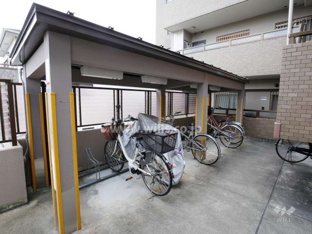 敷地北側の駐輪場
