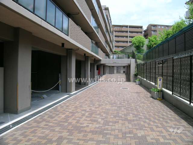 敷地内の駐車場