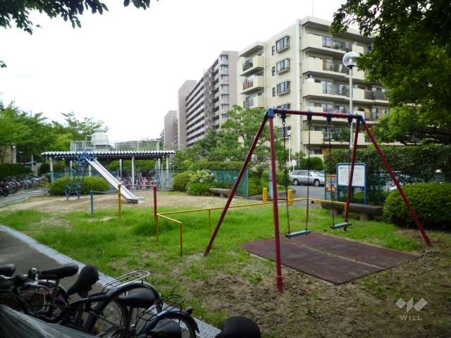 敷地内に公園があります。