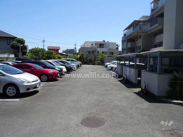 敷地内駐車場(屋外平面式)