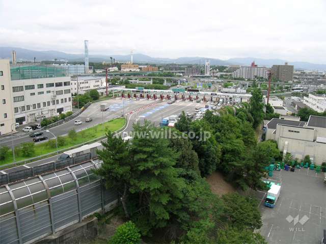 敷地の北側には吹田インターチェンジがあります