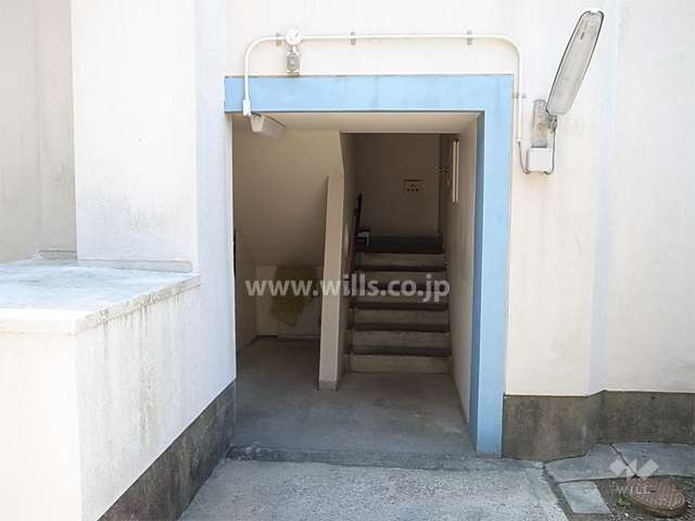 住戸入口（共用ポスト）