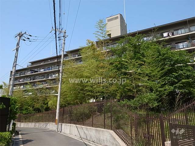 サンヴェール千里山の外観（東側から）