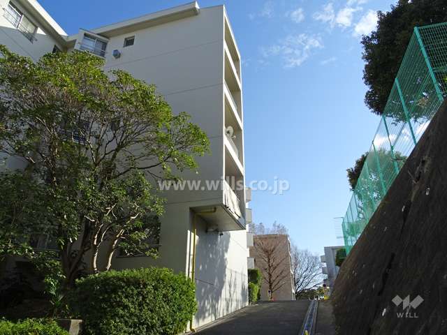 千里月見ケ丘ハイツI棟の外観の外観（北西側から）