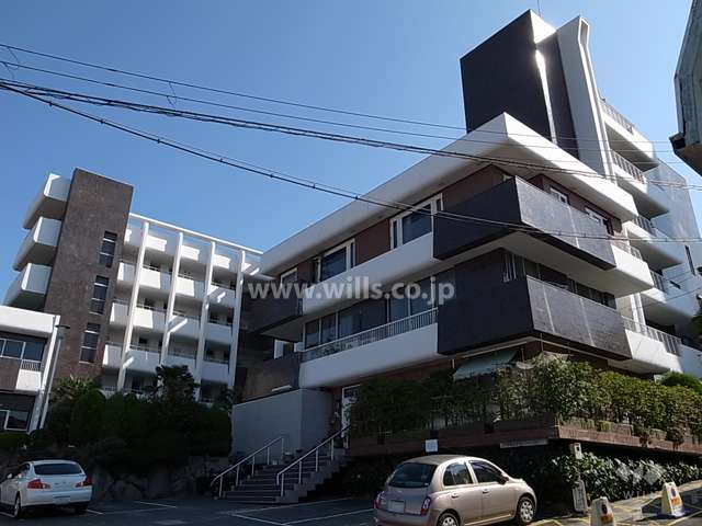千里山グランドハイツの外観（南西側から）