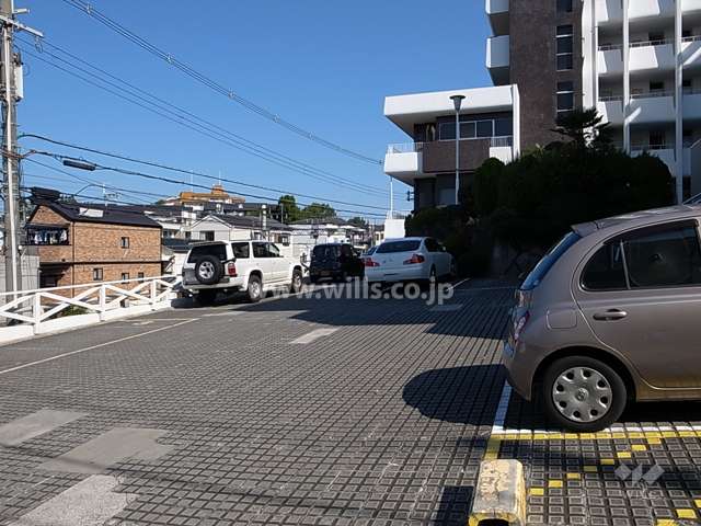 敷地内駐車場（屋外平面式）