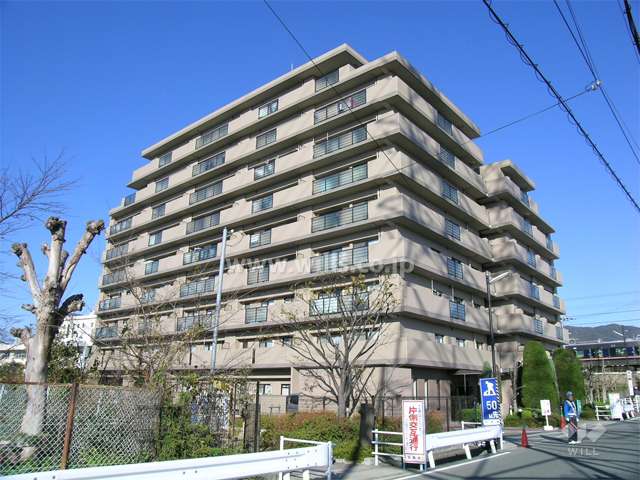 宝塚サウスコート中山の外観（南東側から）