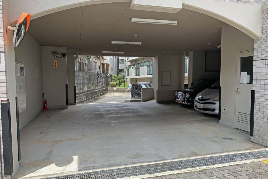 敷地内駐車場(屋内平面式)