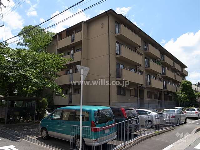 メゾン千里丘新芦屋２番館の外観（北東側から）