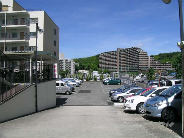 敷地内の駐車場