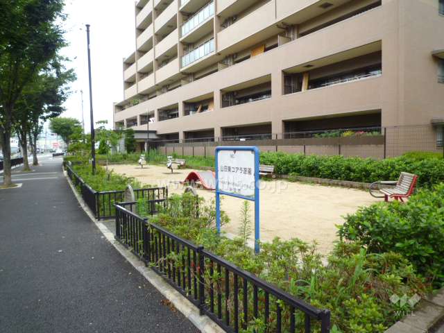 公園が隣接しています