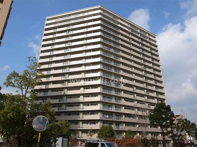 ジオタワー千里山田の外観（南側から）