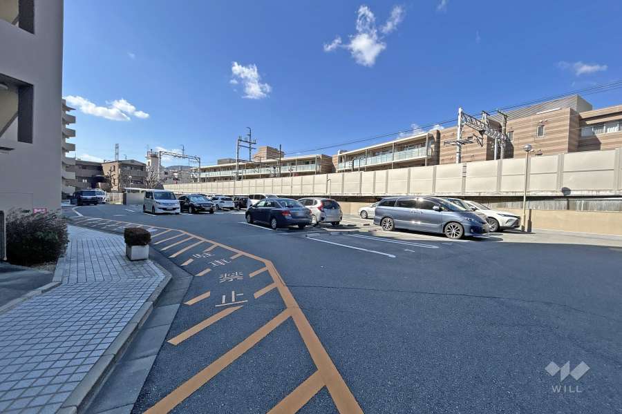 敷地内駐車場（屋外平面式）