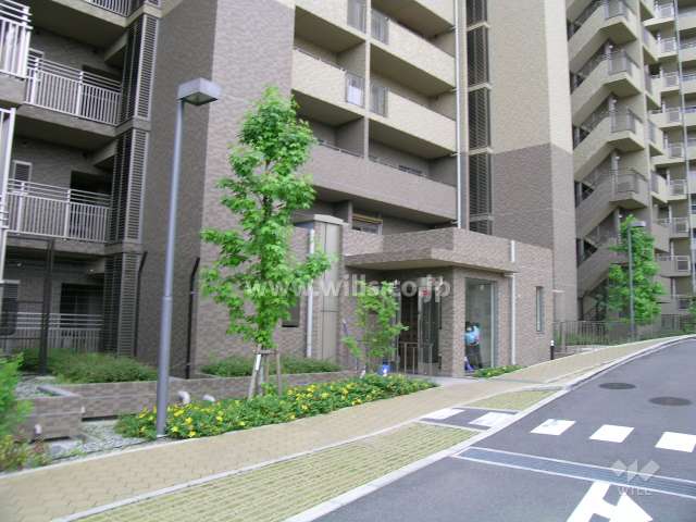 五番館のエントランス