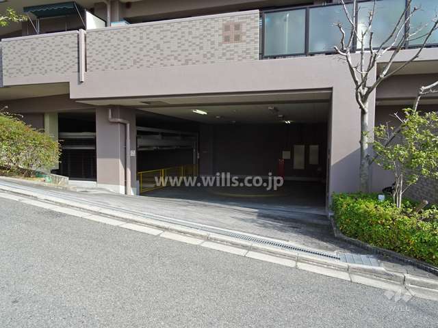 駐車場の出入り口