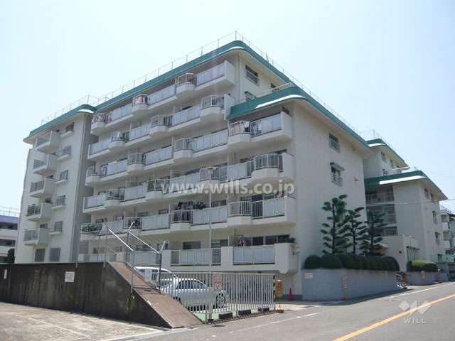 桃山台マンションの外観（北東側から）