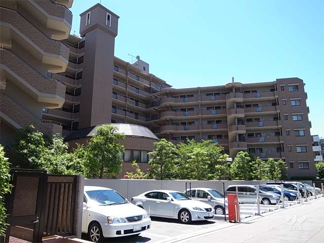 敷地内駐車場（機械式と平面式とがあります。）