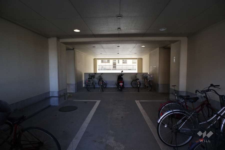 駐輪場、バイク置場