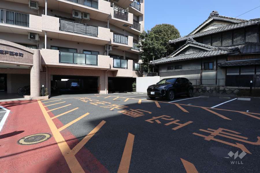 敷地内駐車場（屋外平面式、屋内平面式）