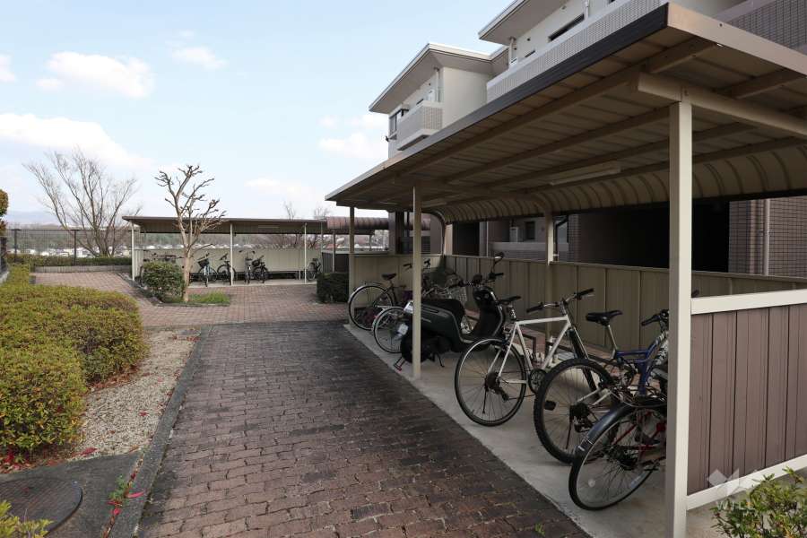 駐輪場、バイク置場
