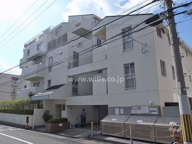 蛍池ロイヤルマンションの外観（北東側から）