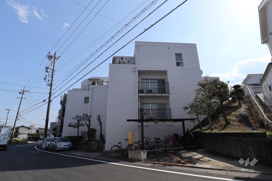 ライオンズマンション新瀬戸の外観（北側から）