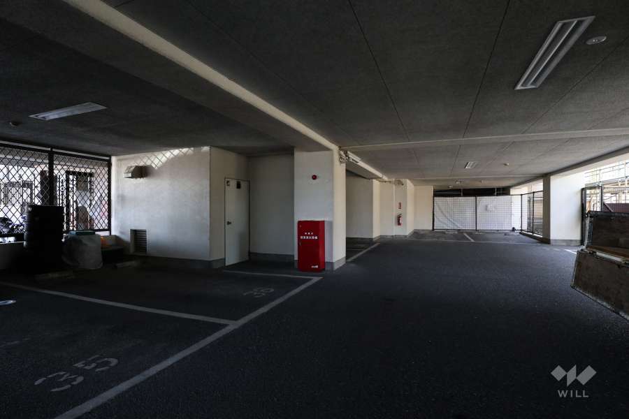敷地内駐車場（屋内平面式）